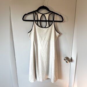 Apana Yoga Athletic Dress NWOT Size medium Activewear